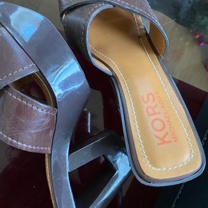 Michael Kors leather brown platform sandals ❤️❤️❤️